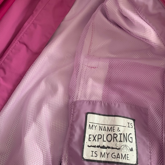 Girls North Face Raincoat - Picture 4 of 4